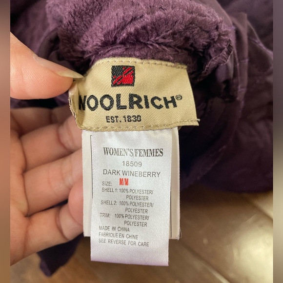 Women's Woolrich Dark Wineberry Color Vest Womens Size M - Picture 7 of 14